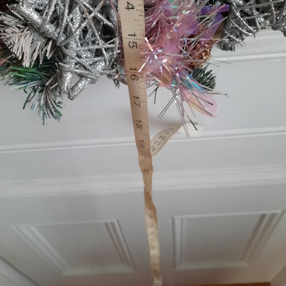 christmas Wreath with Pink vintage paper bells and old ornaments / 16 inches - Picture 6 of 6